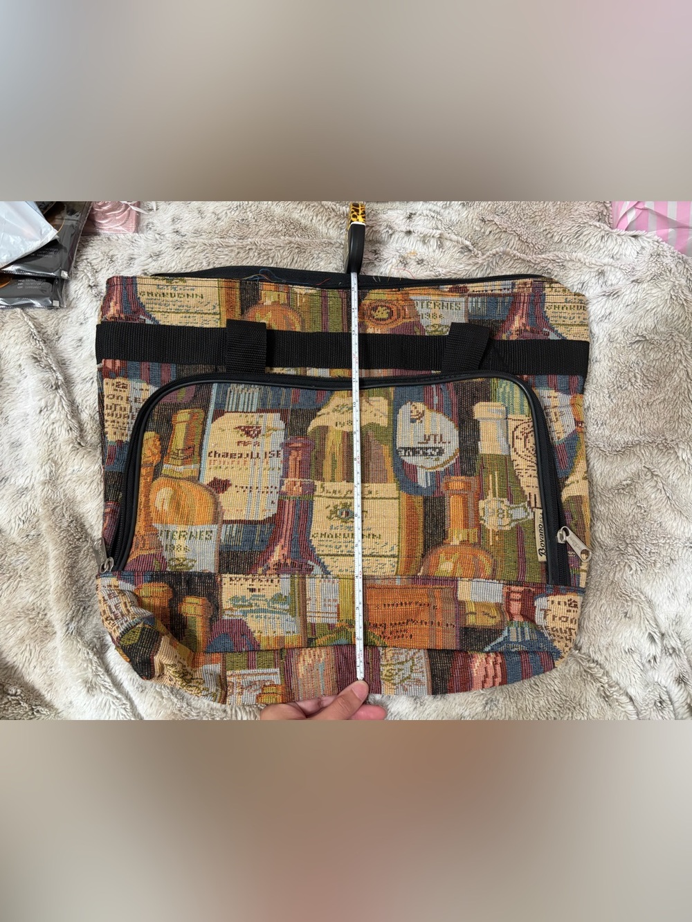 Bovano wine bottle tapestry bag - Picture 5 of 5